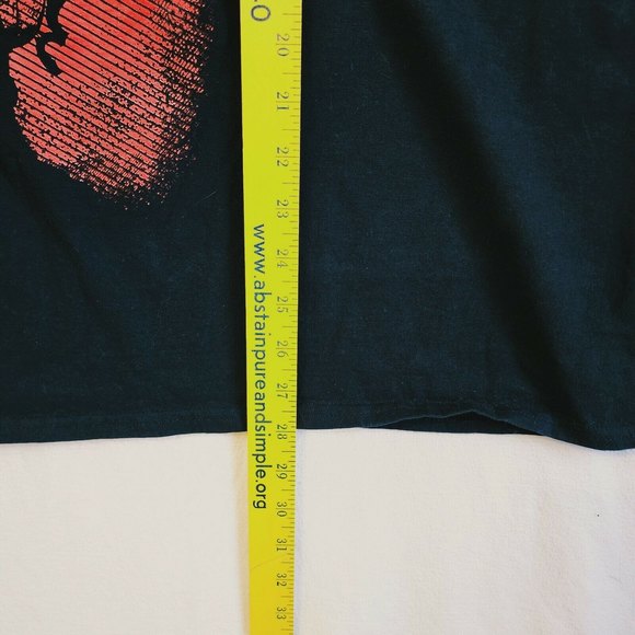 WB Wizarding World Harry Potter Gryffindor Triwizard Tournament T-Shirt Men Sz M - Picture 10 of 10